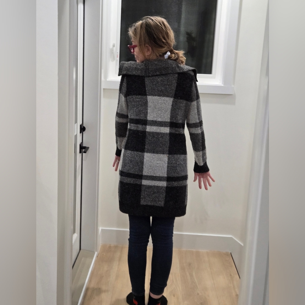 Long Knit Cardigan - Picture 7 of 7